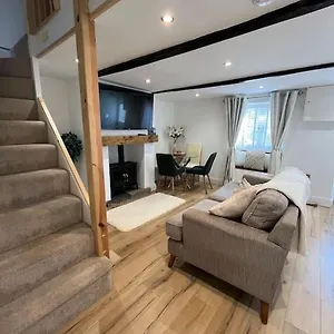 Holiday home Millstone Newmillerdam, Hill Top